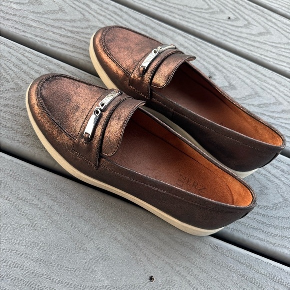 Naturalizer Shoes - Naturalizer Women’s 8.5W Bronze Metallic Loafers Comfort Flats